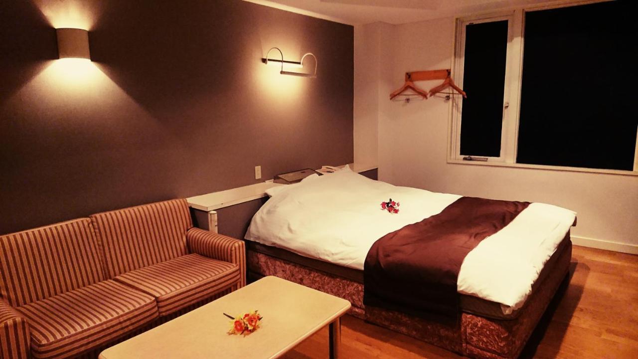 Aloha Inn Aine (Adults Only) Fukučijama Exteriér fotografie